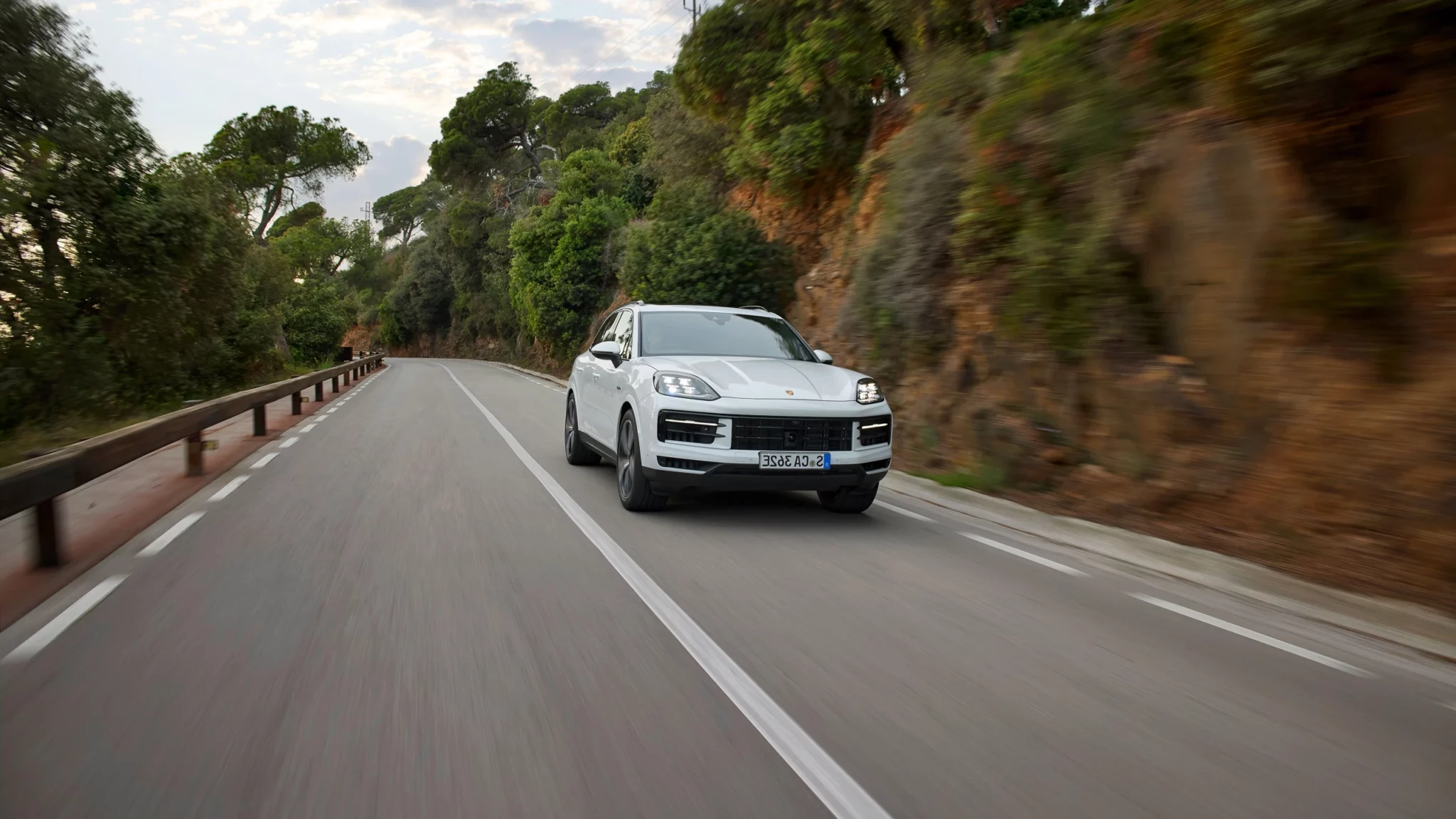 audi-cayenne-luxe-autodrive-sydney-03