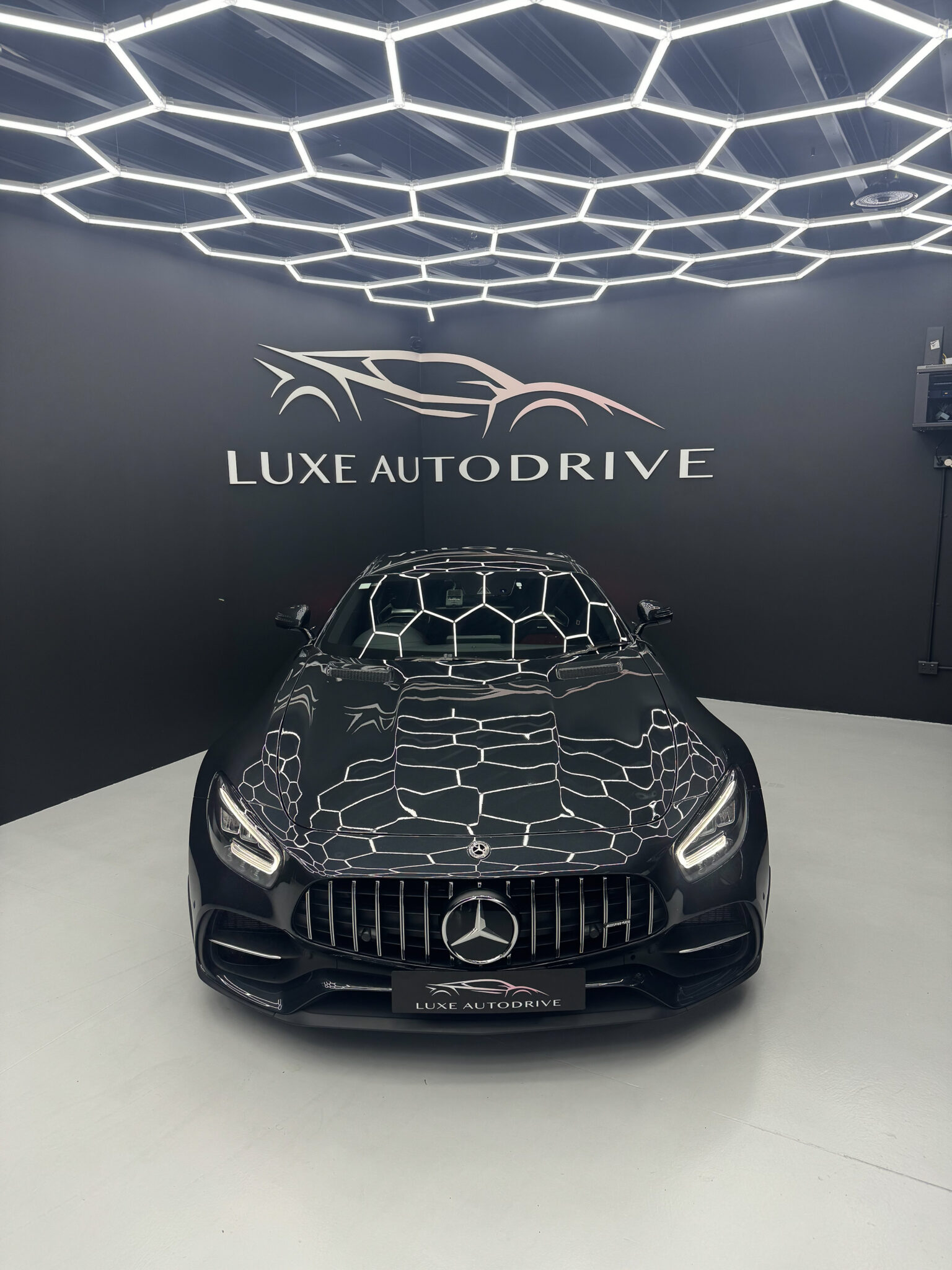 mercedes-amg-gtc-luxe-autodrive-03